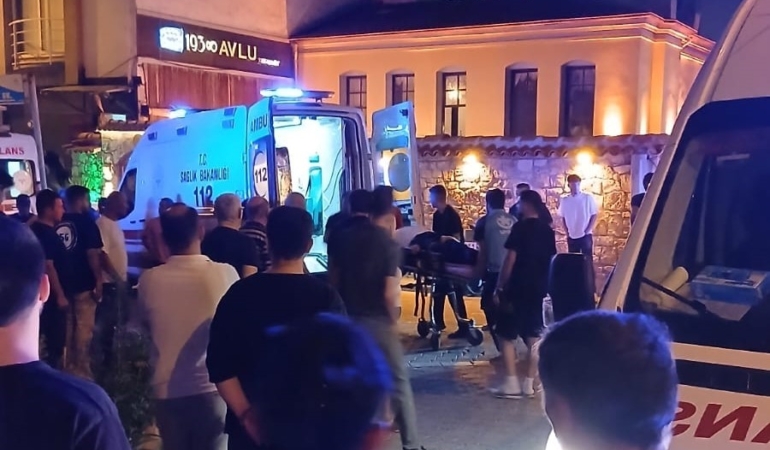 denizlide-restorana-duzenlenen-silahli-saldirida-5-kisi-yaralandi-pt3UqcUC.jpg