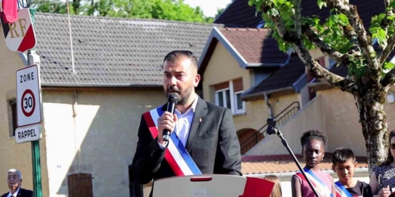 denizlili-baskan-fransizlarin-gonlunu-kazandi-7WzJ4jlX.jpg