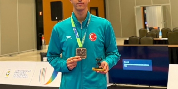 denizlili-batuhan-karate-dunya-ucuncusu-oldu-zJYIrYZk.jpg