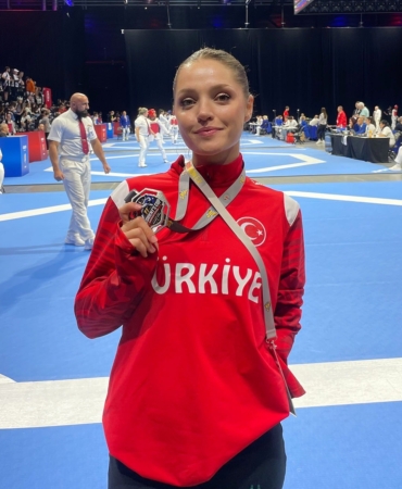 denizlili-sporcu-almanyadan-gumus-madalya-ile-dondu-ZyihfZD6.jpg