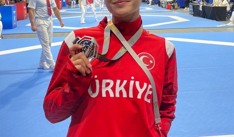 denizlili-sporcu-almanyadan-gumus-madalya-ile-dondu-ZyihfZD6.jpg