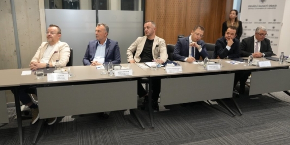 denizlinin-uc-gucu-dso-catisi-altinda-bir-araya-geldi-Q7dBbaci.jpg