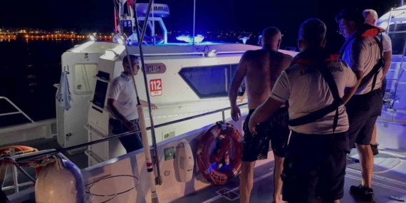 didim-aciklarinda-alabora-olan-teknedeki-2-kisi-kurtarildi-E53XkOM1.jpg