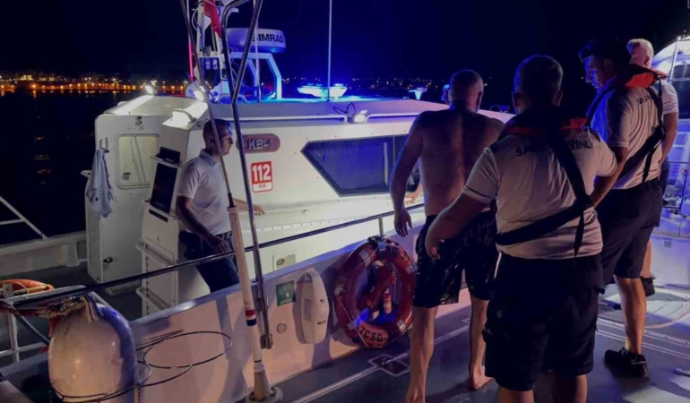 didim-aciklarinda-alabora-olan-teknedeki-2-kisi-kurtarildi-E53XkOM1.jpg