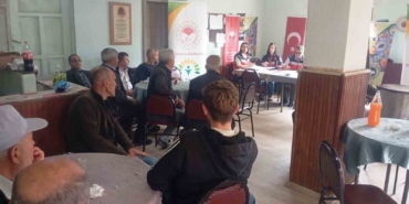 domanicte-ahududu-yetistiriciligi-egitimi-duzenlendi-Uhu6gV5q.jpg