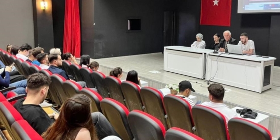 dpu-domanic-hayme-ana-myoda-avrupa-birligi-ve-demokrasi-farkindaligi-semineri-duzenlendi-km9AYOq2.jpg
