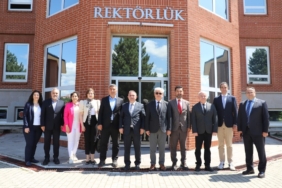 dpu-ile-ostim-teknik-universitesi-arasisinda-is-birligi-protokolu-XMwEEJ3y.jpg