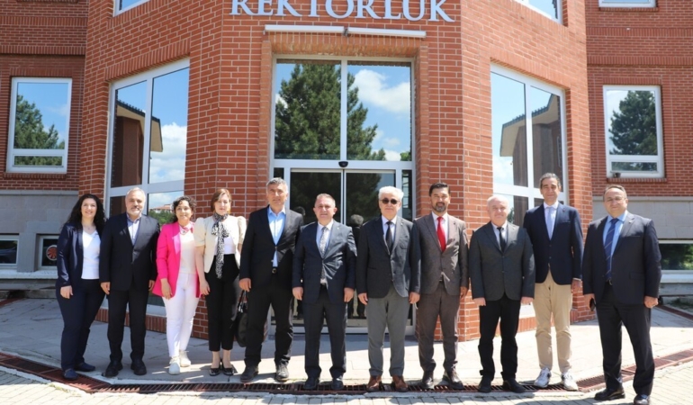 dpu-ile-ostim-teknik-universitesi-arasisinda-is-birligi-protokolu-XMwEEJ3y.jpg