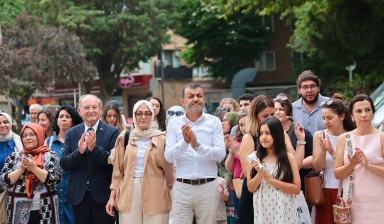 dunya-cizgileri-sergisi-2-temmuza-kadar-acik-kalacak-SLP13tkU.jpg