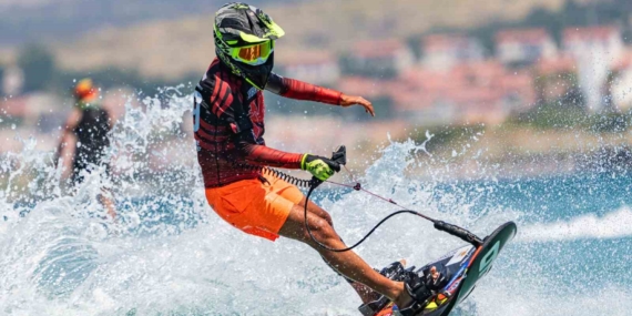 dunya-motosurf-sampiyonasinda-heyecan-basladi-1fpDJc6v.jpg
