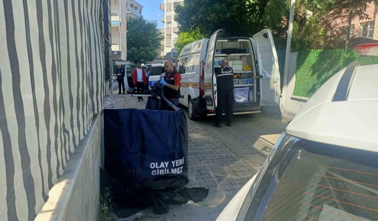 ecel-sokakta-yakaladi-lXAemWU2.jpg