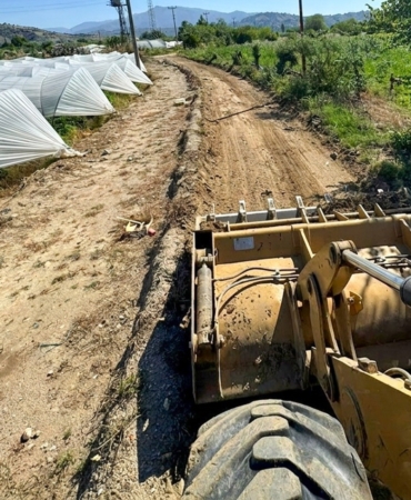 efeler-belediyesi-tarim-yollarini-bakima-aldi-sB8mW1g2.jpg