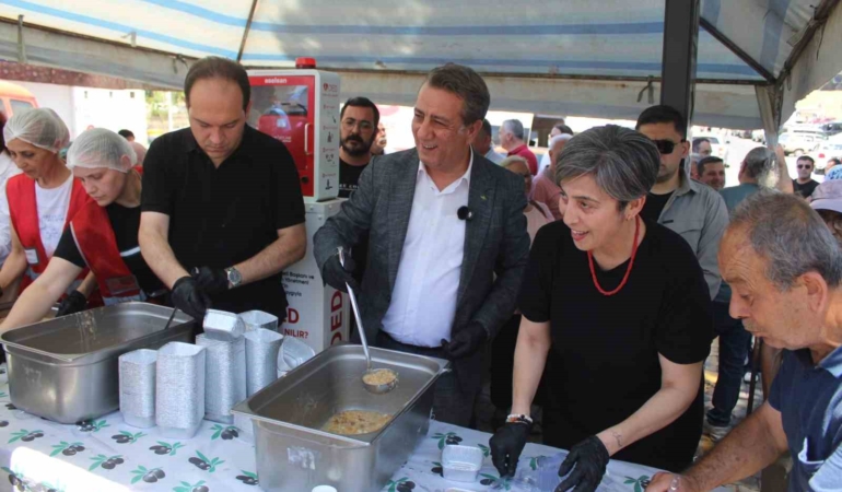 efelerden-3-bin-kisilik-asure-hayri-rkbUJC81.jpg