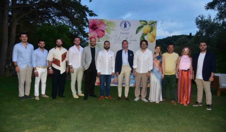egiad-yaza-merhaba-etkinliginde-bulustular-H5AeMxnt.jpg