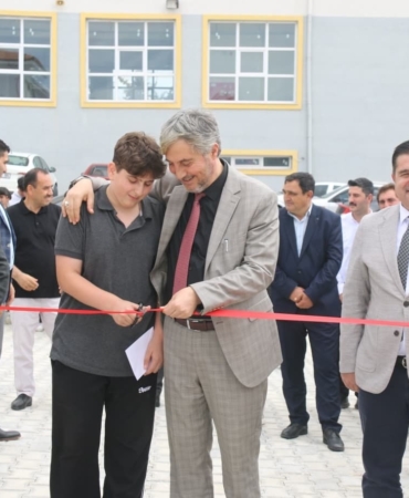 emet-cevizdere-sehitleri-mtalde-yilsonu-sergisi-ve-odul-toreni-jpx7rqdy.jpg