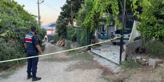 fethiyede-komsu-kavgasi-kanli-bitti-1-olu-2-yarali-q3ILIh5b.jpg