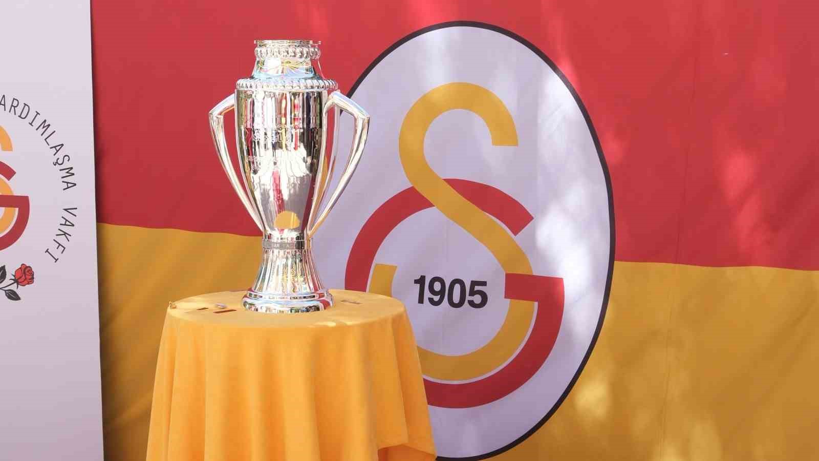 galatasarayin-26-sampiyonluk-kupasi-aydinda-taraftarla-bulusacak-KhEpWW7w.jpg