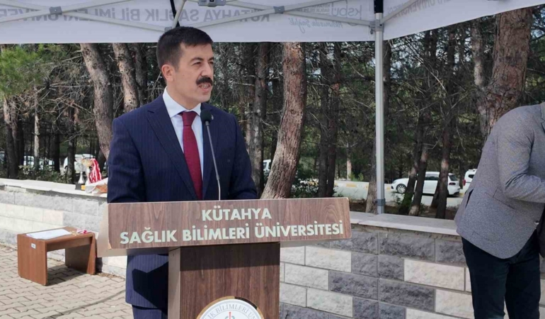 gediz-saglik-hizmetleri-myodan-mezun-olan-220-ogrenci-saglik-ordusuna-katildi-qEUMS63f.jpg