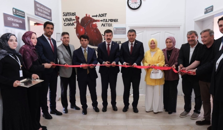 gedizde-ilkyardim-egitim-merkezi-hizmete-girdi-11ZesgtH.jpg