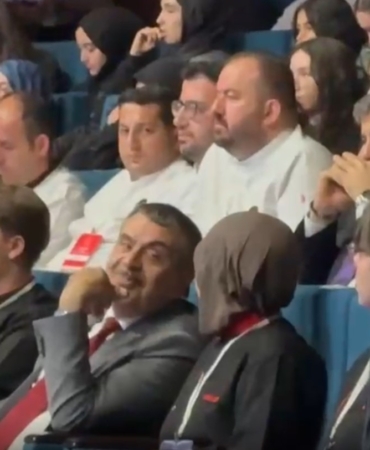 gedizli-ogrenci-bakan-yusuf-tekini-ilcelerine-davet-etti-mYTNFfSg.jpg