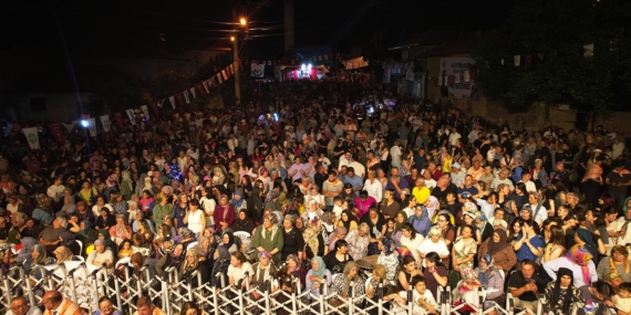 gokceoren-bir-ilke-imza-atti-dunyanin-merkezi-gokceoren-kultur-festivali-yogun-ilgi-gordu-OmQzSQjy.jpg