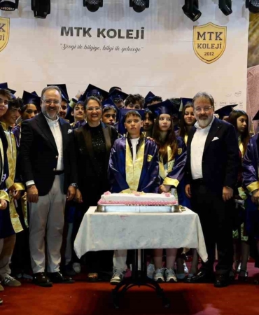 gurbuz-ogrencilerimizi-yalnizca-akademik-basariya-degil-hayata-hazirliyoruz-pTBDHYGi.jpg