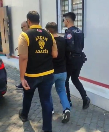 hirsizliktan-aranan-2-hukumlu-yakalandi-gdd5IjH2.jpg