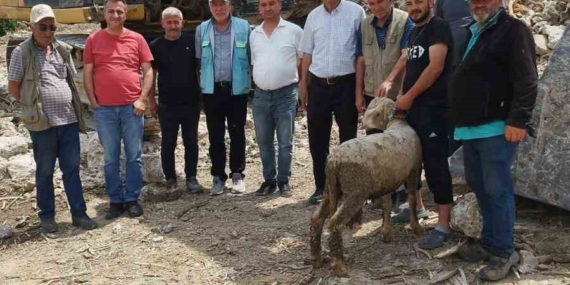 hisarcik-gediz-kara-yolunda-calismalar-yeniden-basladi-GQ7uxrLP.jpg