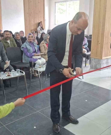 hisarcik-gulduren-ilkokulu-ana-sinifinda-yil-sonu-sergisi-ZUMzjWEU.jpg