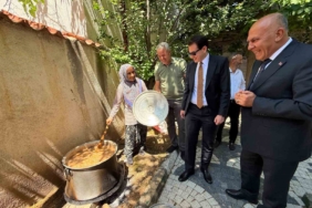 hisarcik-sehitler-mahallesinde-gozleme-hayri-ve-asure-ikrami-8SR1AvSs.jpg