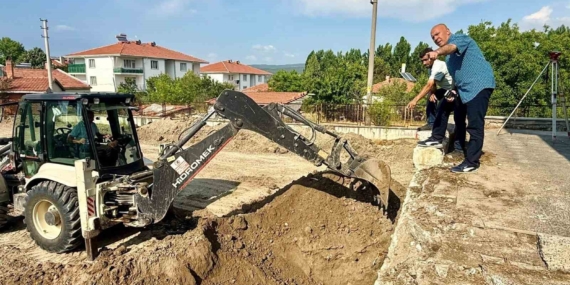 hisarcikta-halk-ekmek-fabrikasi-icin-ilk-kazma-vuruldu-1JcV7HKj.jpg