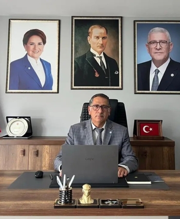 iyi-parti-honaz-ilce-baskani-sadik-ariturk-gorevinden-istifa-etti-xsPqMize.jpg