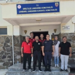 izakuttan-candarli-jandarmaya-anlamli-ziyaret-XQpJg5Wy.jpg