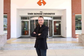 izmir-ekonomili-akademisyene-prestijli-odul-JU4KtSXy.jpg