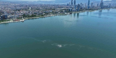 izmir-korfezinde-kirlilik-dron-ile-tespit-edildi-qqIHvrhR.jpg