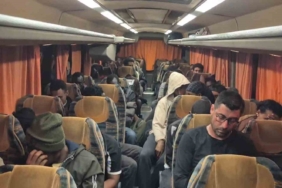 izmirde-36-duzensiz-gocmen-ve-1-gocmen-kacakcisi-yakalandi-EOCk89rZ.jpg