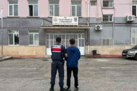 jandarma-cesitli-suclardan-aranan-40-kisiyi-yakaladi-YHSGEG57.jpg