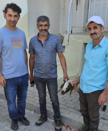 kapilara-toslayan-kuzunun-sahibi-kupesinden-bulundu-XTPi6xKN.jpg