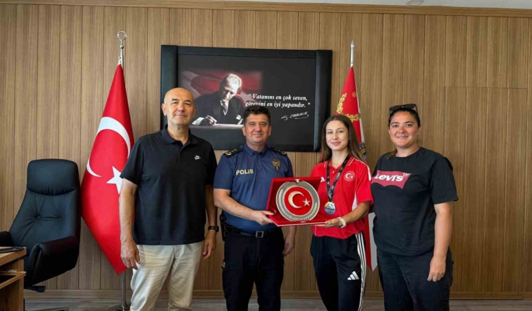 karayolundaki-guvenlik-destegi-balkan-madalyasini-getirdi-CiSedWZN.jpg