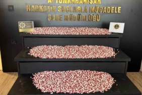 kargo-ile-uyusturucu-sevkiyatina-polis-dur-dedi-pjp4sd4n.jpg