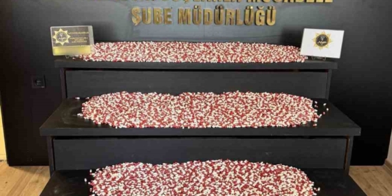 kargo-ile-uyusturucu-sevkiyatina-polis-dur-dedi-pjp4sd4n.jpg