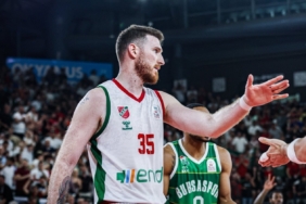 karsiyaka-basketbolda-iki-ayrilik-OK8iQuBf.jpg