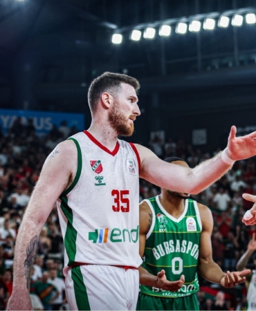 karsiyaka-basketbolda-iki-ayrilik-OK8iQuBf.jpg