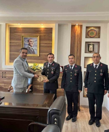 kaymakam-dalaktan-jandarmaya-tebrik-ve-tesekkur-BzpNPLd3.jpg