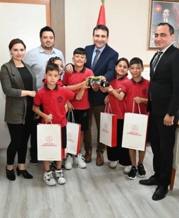 kocarlinin-nese-robotu-turkiye-ucuncusu-oldu-4fmYDUY7.jpg