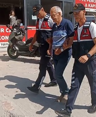 kooperatif-baskaninin-gozaltina-alindigi-operasyonun-goruntulere-ortaya-cikti-H9QQtuhn.jpg