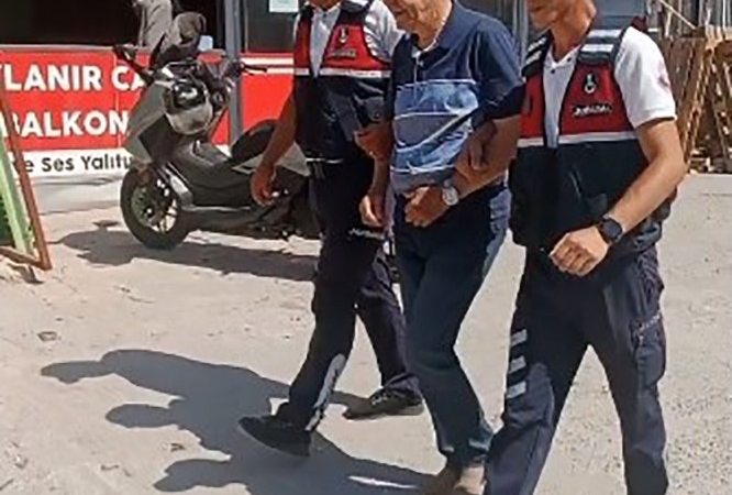kooperatif-baskaninin-gozaltina-alindigi-operasyonun-goruntulere-ortaya-cikti-H9QQtuhn.jpg