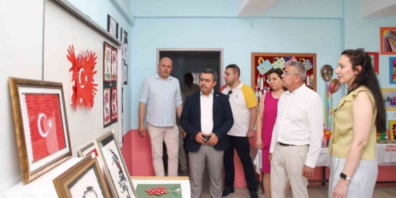 kosklu-ogrenciler-eserlerini-sergiledi-DItWcb23.jpg