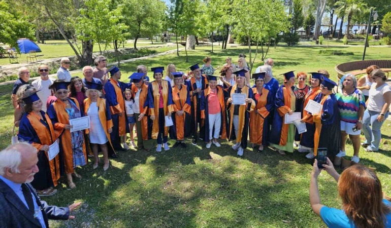 koycegiz-tazelenme-universitesinde-mezuniyet-toreni-duzenlendi-iqXXEXbA.jpg