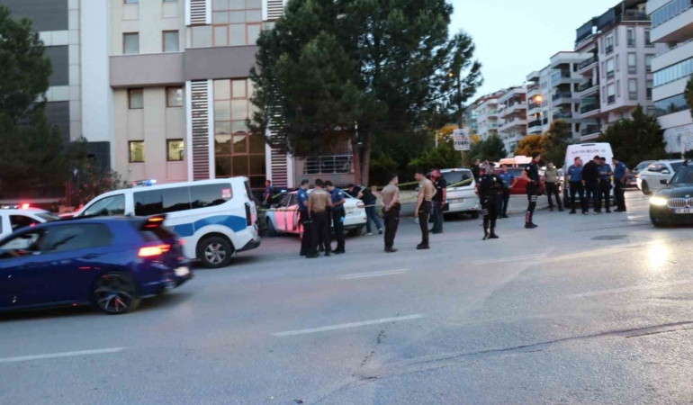 kucuk-cocugun-gozu-onunde-2-kadina-kursun-yagdirdi-y3rSsO8t.jpg